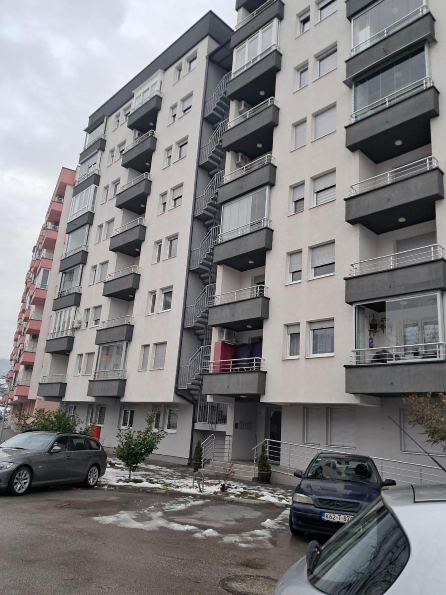 Apartmani Jaca Tuzla Exteriör bild